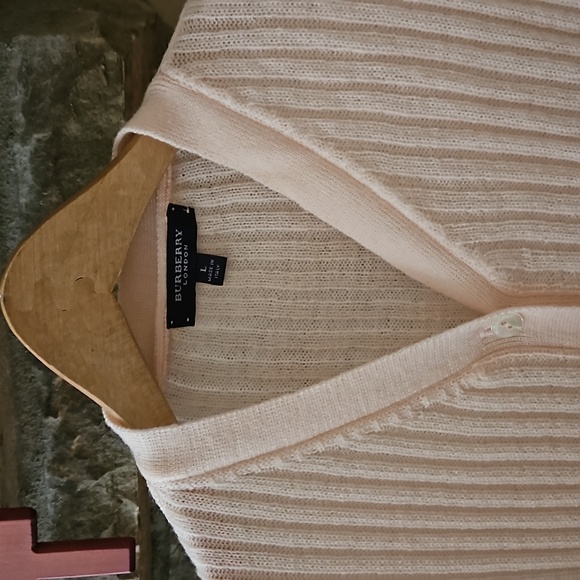🆕Burberry London Wool Cardigan Sweater - Picture 3 of 7